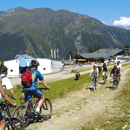 Mallaun, Im Paznauntal Apartman See